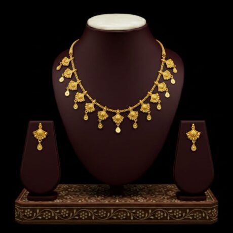Mugdha" Traditional Gold Palki Motif Collar Set